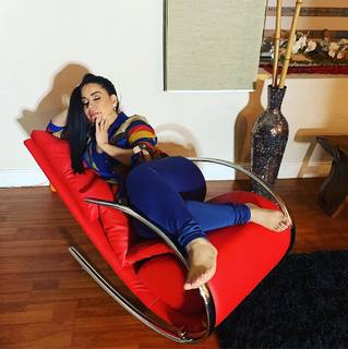 Carolina Sandoval feet photo 11