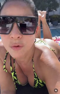 Carolina Sandoval feet photo 4