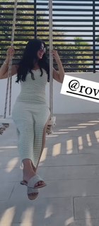 Caroline Azmy feet photo thumbnail