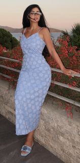 Caroline Azmy feet photo thumbnail