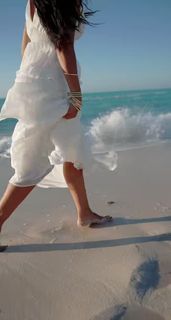 Caroline Azmy feet photo 5