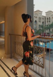Caroline Azmy feet photo 17
