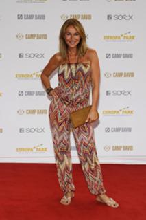 Caroline Beil feet photo thumbnail