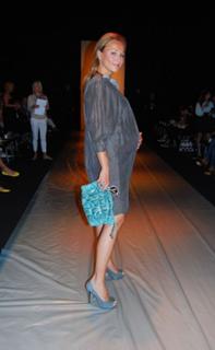 Caroline Beil feet photo thumbnail