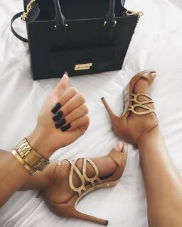 Caroline Chafauzer feet photo 20