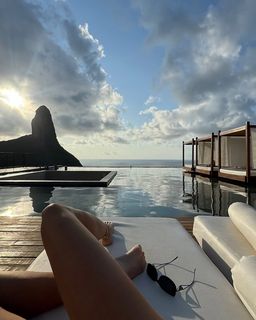 Caroline Chafauzer feet photo 3