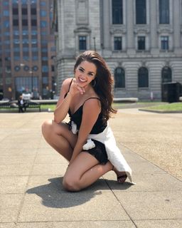 Caroline Collins feet photo 9
