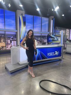 Caroline Collins feet photo 2