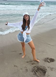 Caroline Collins feet photo 2