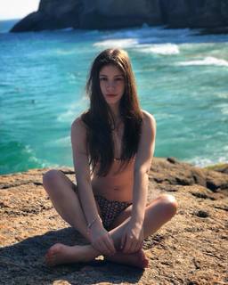 Caroline Dallarosa feet photo 8