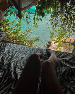 Caroline Dallarosa feet photo 14