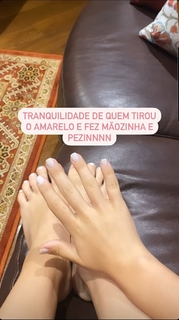 Caroline Dallarosa feet photo 11