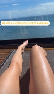 Caroline Dallarosa feet photo 16