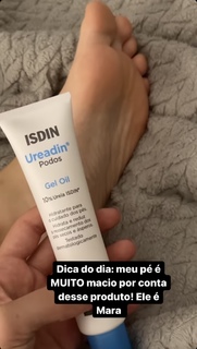 Caroline Dallarosa feet photo 12