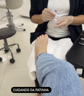Caroline Dallarosa feet photo 6