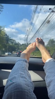 Caroline Dallarosa feet photo 20