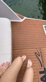 Caroline Dallarosa feet photo 15