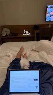 Caroline Dallarosa feet photo 7