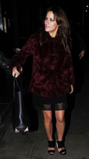 Caroline Flack feet photo thumbnail