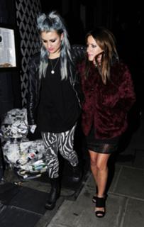 Caroline Flack feet photo thumbnail
