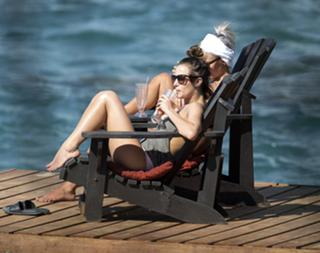 Caroline Flack feet photo thumbnail