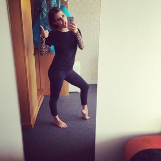 Caroline Flack feet photo thumbnail