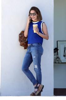 Caroline Flack feet photo thumbnail