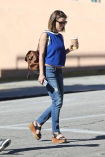 Caroline Flack feet photo thumbnail