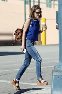 Caroline Flack feet photo thumbnail