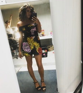Caroline Flack feet photo thumbnail