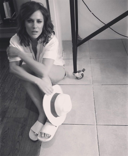 Caroline Flack feet photo thumbnail