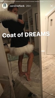 Caroline Flack feet photo thumbnail