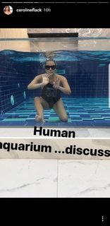 Caroline Flack feet photo thumbnail