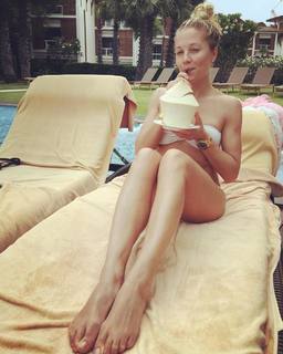 Caroline Fleming feet photo 5