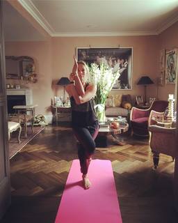 Caroline Fleming feet photo 10