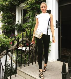 Caroline Fleming feet photo 7