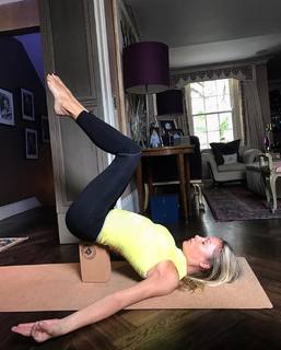 Caroline Fleming feet photo 16
