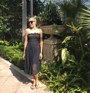 Caroline Fleming feet photo 10