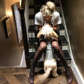 Caroline Fleming feet photo 3