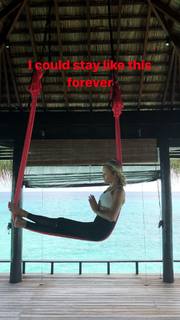 Caroline Fleming feet photo 8