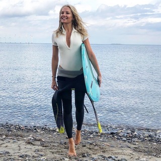 Caroline Fleming feet photo 2