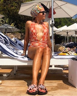 Caroline Fleming feet photo 14