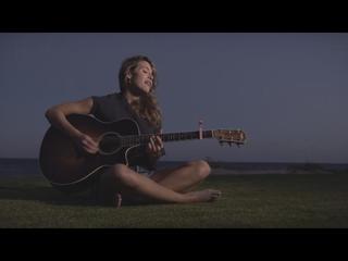 Caroline Jones feet photo 5