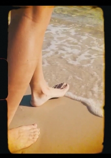 Caroline Jones feet photo 17