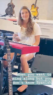 Caroline Jones feet photo 20