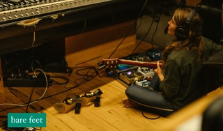 Caroline Jones feet photo 1