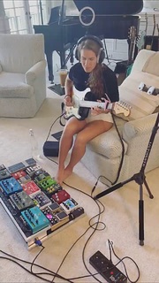 Caroline Jones feet photo 13