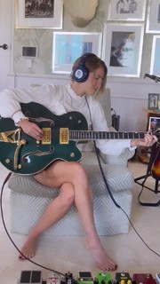 Caroline Jones feet photo 2