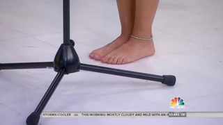 Caroline Jones feet photo 17