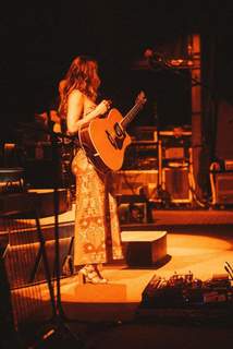 Caroline Jones feet photo 6